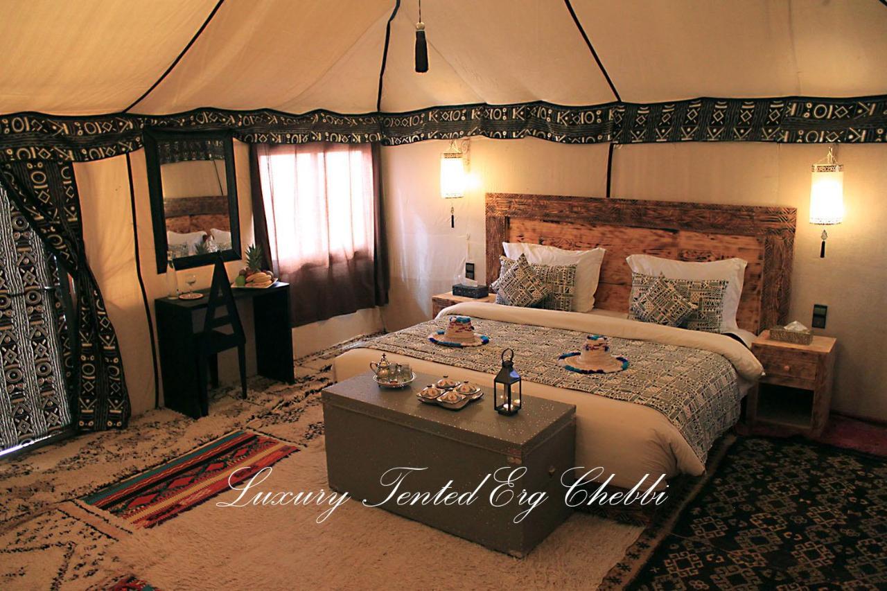 Luxury Tented Erg Chebbi Мерзуга Экстерьер фото